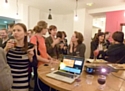 EnglishBooster a organisé une “Thank you party” avec ses clients dans un restaurant parisien.