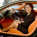 Commerciale chez Bugatti, Anita Krizsan a vendu onze voitures de luxe l'année dernière. Une performance.